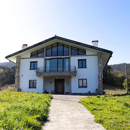 Basarte Country house *